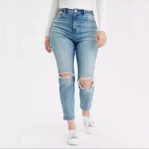 "NWT" American Eagle AE Stretch Ripped Curvy Mom Jeans- Women's Size 14 Short‎
